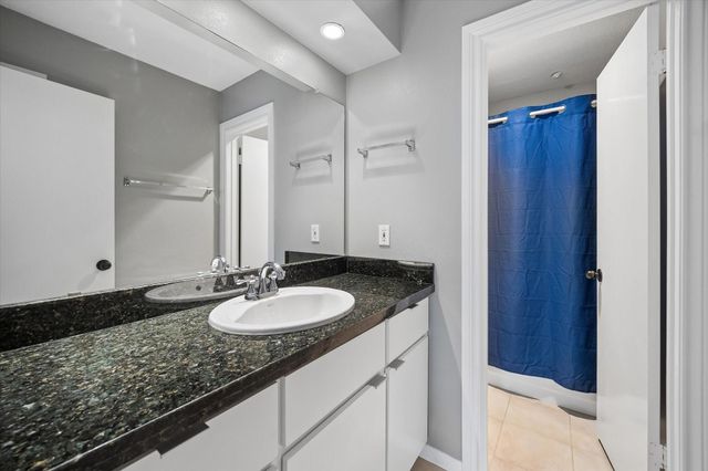 701 Bering Drive 1904, Houston, TX 77057