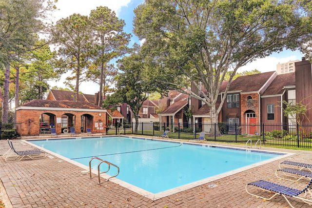 701 Bering Drive 1904, Houston, TX 77057