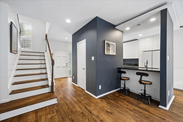 701 Bering Drive 1904, Houston, TX 77057
