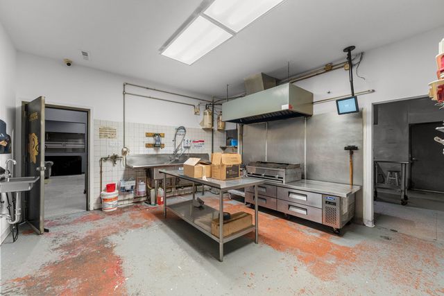 2014 E 87th Street, Chicago, IL 60617