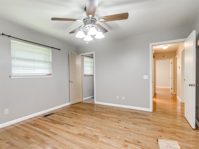119 Thompson Drive, Moore, OK 73160