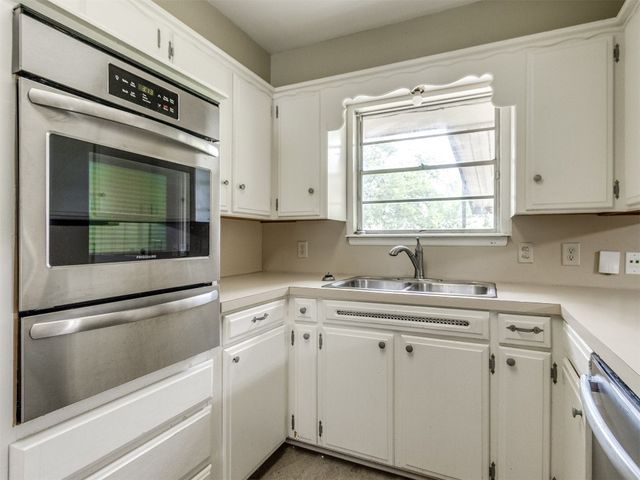 119 Thompson Drive, Moore, OK 73160
