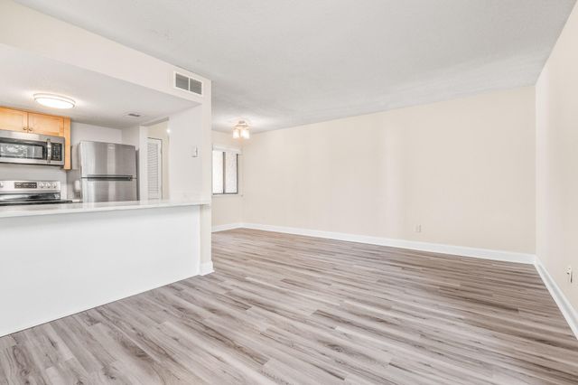 308 SW Miracle Strip Parkway, UNIT 6D, Fort Walton Beach, FL 32548
