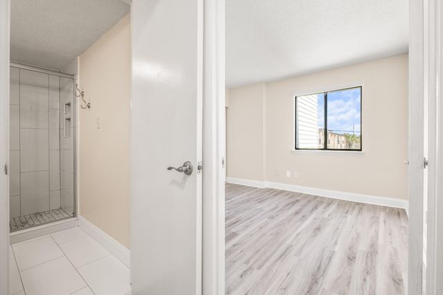308 SW Miracle Strip Parkway, UNIT 6D, Fort Walton Beach, FL 32548