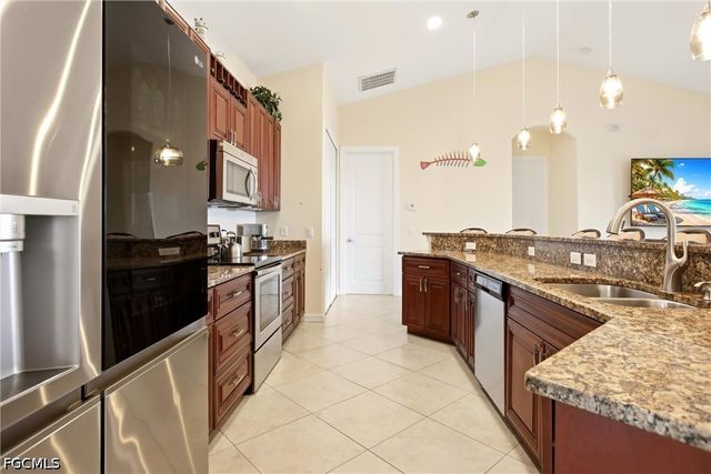 1720 Old Burnt Store RD N, Cape Coral, FL 33993