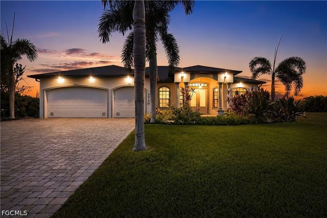 1720 Old Burnt Store RD N, Cape Coral, FL 33993