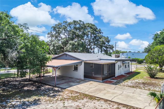 922 BATES AVENUE, Eustis, FL 32726