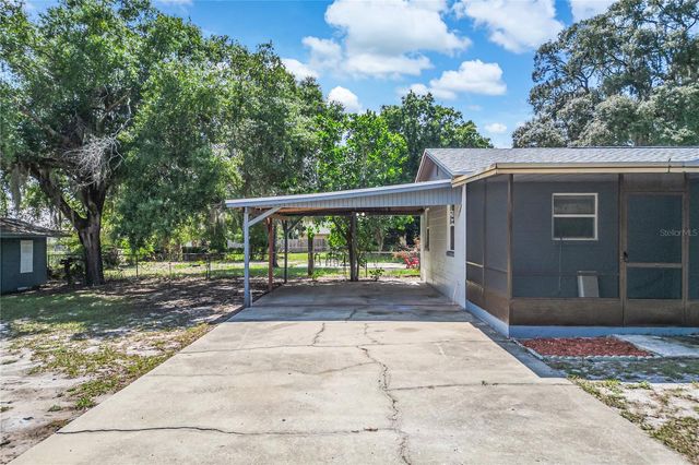 922 BATES AVENUE, Eustis, FL 32726