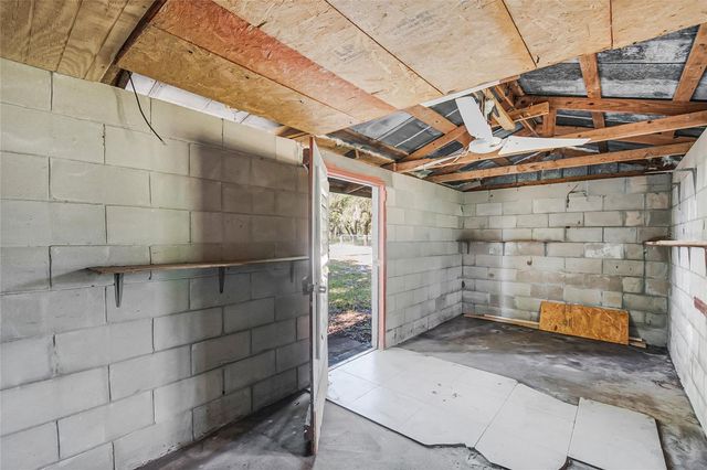 922 BATES AVENUE, Eustis, FL 32726