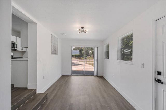 922 BATES AVENUE, Eustis, FL 32726