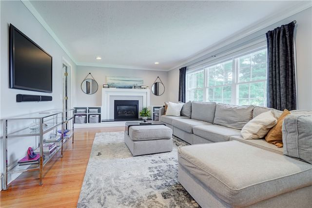 43 Cambric Circle, Perinton, NY 14534