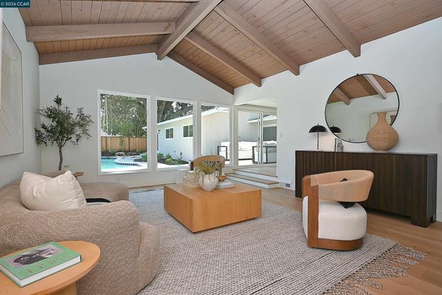 304 Boca Raton Court, Walnut Creek, CA 94598
