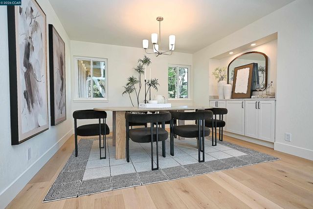 304 Boca Raton Court, Walnut Creek, CA 94598