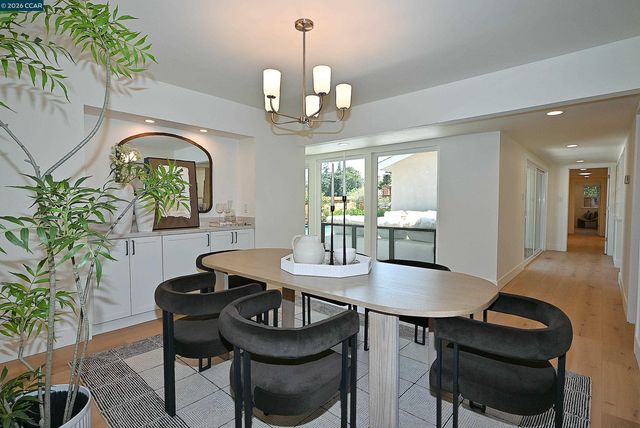304 Boca Raton Court, Walnut Creek, CA 94598