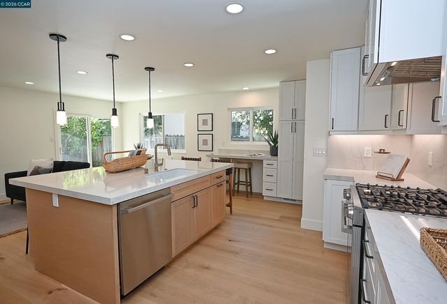 304 Boca Raton Court, Walnut Creek, CA 94598