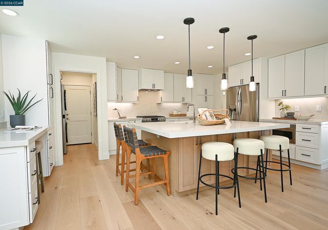304 Boca Raton Court, Walnut Creek, CA 94598