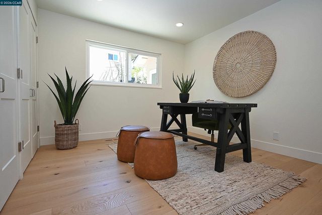 304 Boca Raton Court, Walnut Creek, CA 94598