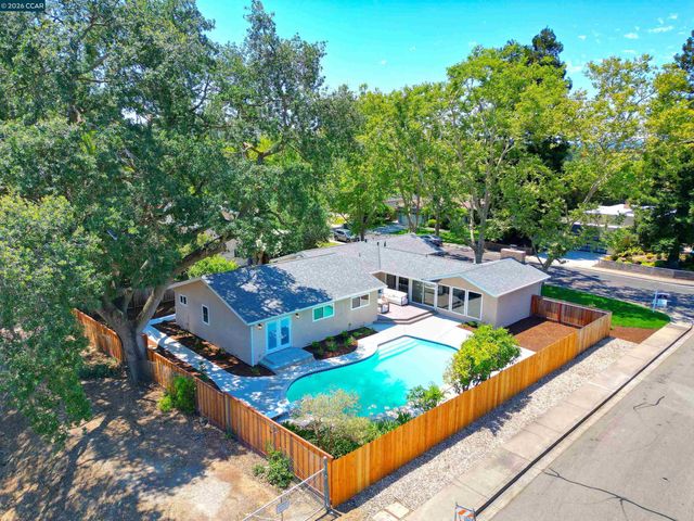 304 Boca Raton Court, Walnut Creek, CA 94598