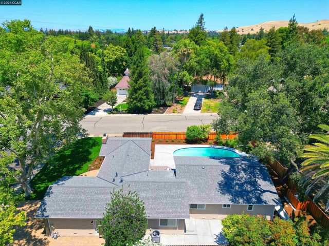 304 Boca Raton Court, Walnut Creek, CA 94598