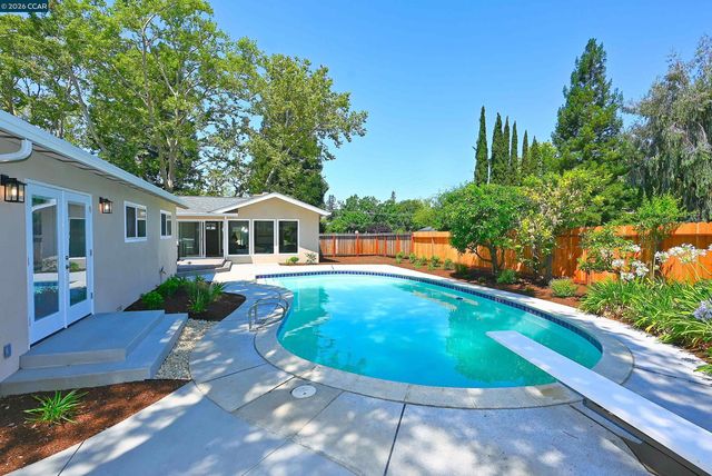 304 Boca Raton Court, Walnut Creek, CA 94598