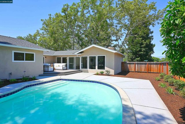 304 Boca Raton Court, Walnut Creek, CA 94598