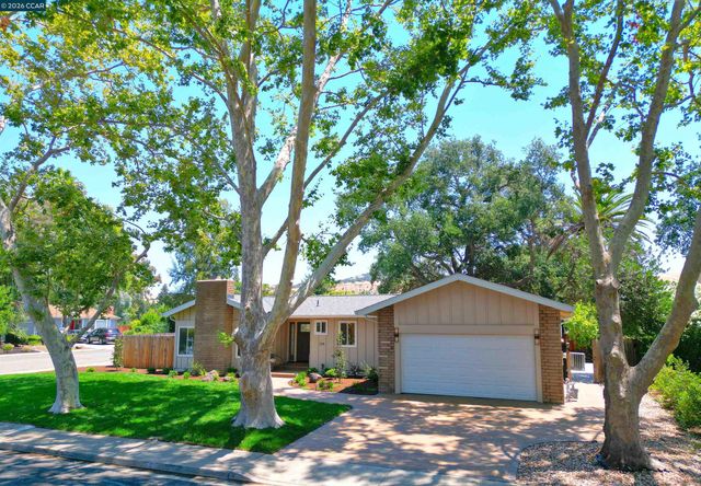 304 Boca Raton Court, Walnut Creek, CA 94598