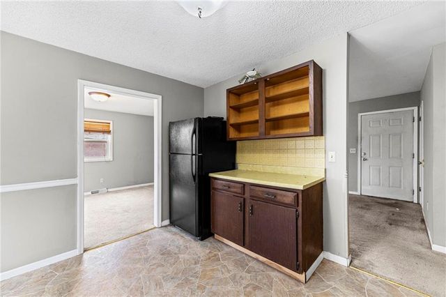 4819 N REVERE Street, Kansas City, MO 64151