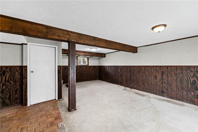 4819 N REVERE Street, Kansas City, MO 64151