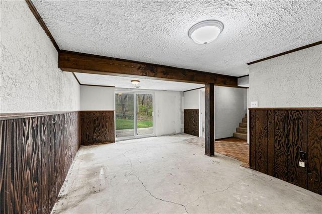 4819 N REVERE Street, Kansas City, MO 64151