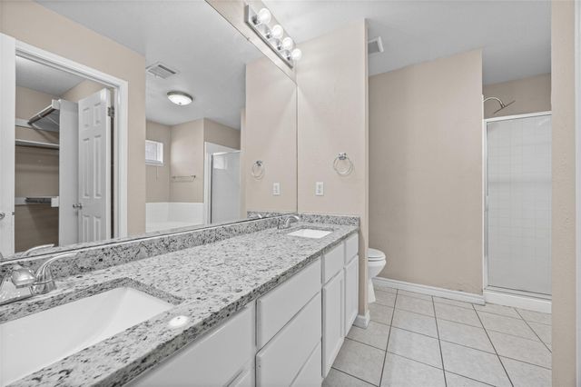 2432 Roundabout LN, Round Rock, TX 78664