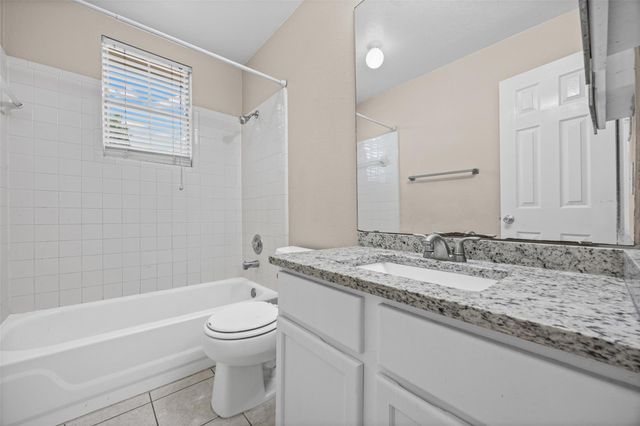 2432 Roundabout LN, Round Rock, TX 78664