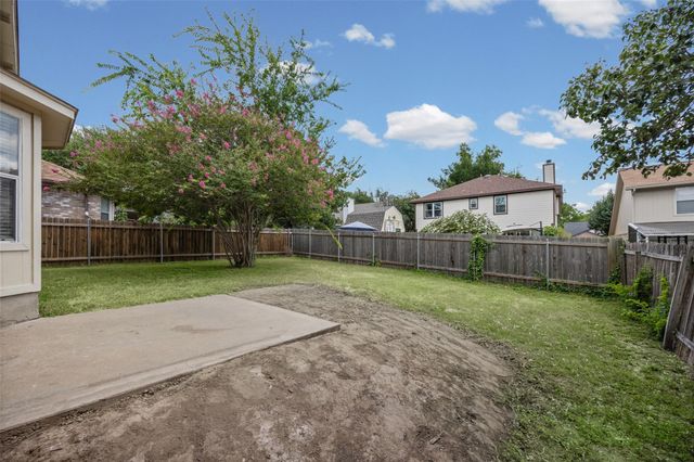 2432 Roundabout LN, Round Rock, TX 78664