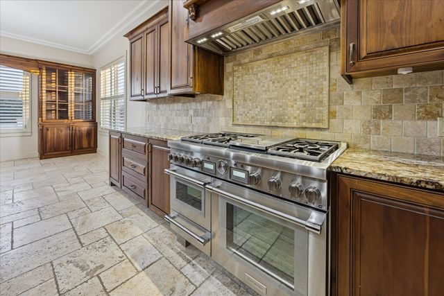 220 Neal DR, Liberty Hill, TX 78642