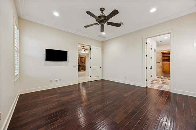 220 Neal DR, Liberty Hill, TX 78642