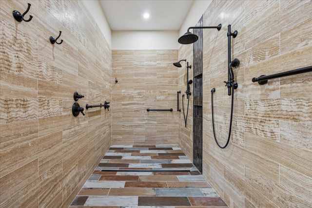 220 Neal DR, Liberty Hill, TX 78642