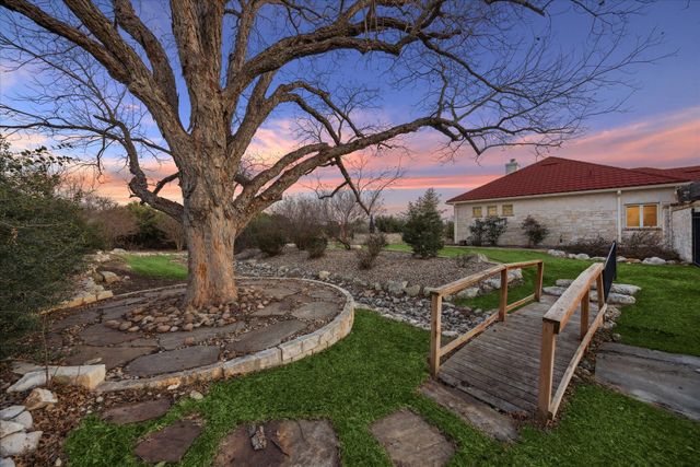 220 Neal DR, Liberty Hill, TX 78642