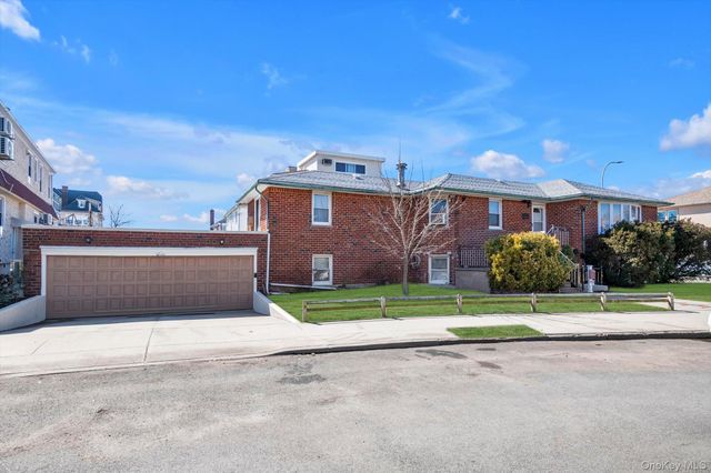 4400 Atlantic Avenue, Brooklyn, NY 11224