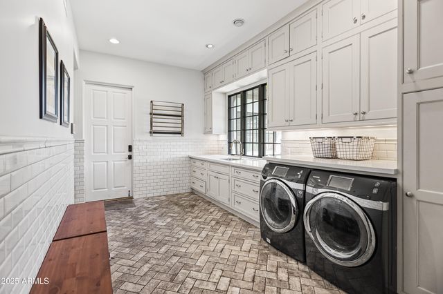 5051 E LAFAYETTE Boulevard, Phoenix, AZ 85018