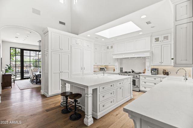 5051 E LAFAYETTE Boulevard, Phoenix, AZ 85018