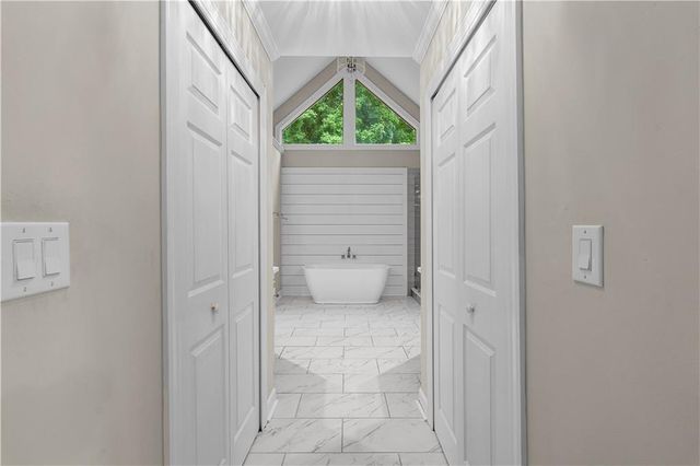 340 Broadmoor Drive, Fayetteville, GA 30215