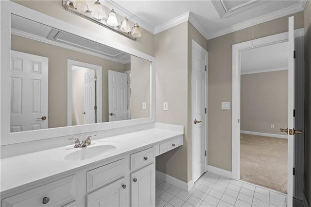 340 Broadmoor Drive, Fayetteville, GA 30215