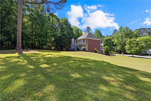 340 Broadmoor Drive, Fayetteville, GA 30215