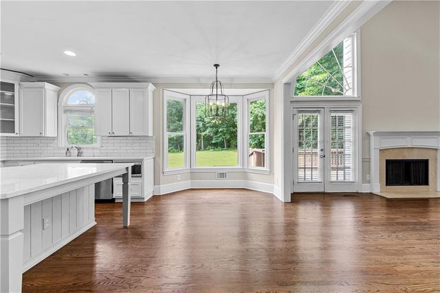 340 Broadmoor Drive, Fayetteville, GA 30215