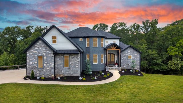 15425 Brightwater Crossing, Rogers, AR 72756