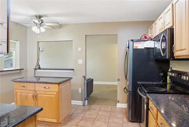 749 Willow Bend DR, Chesapeake, VA 23323