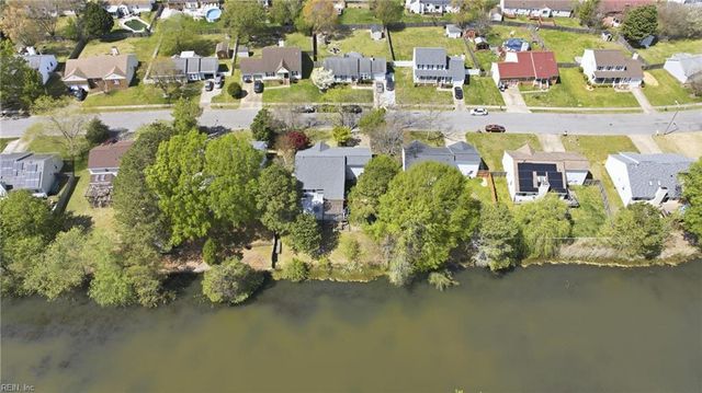 749 Willow Bend DR, Chesapeake, VA 23323