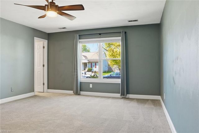 749 Willow Bend DR, Chesapeake, VA 23323