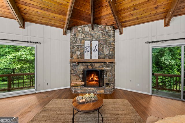 644 Mark Trail, Woodstock, GA 30188
