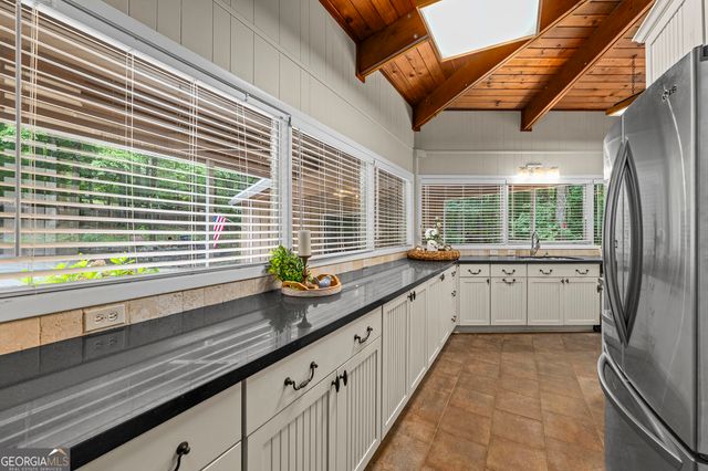 644 Mark Trail, Woodstock, GA 30188
