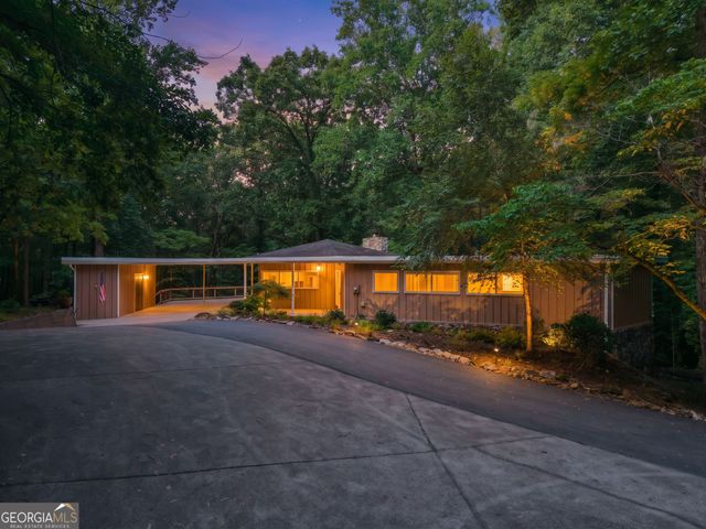 644 Mark Trail, Woodstock, GA 30188